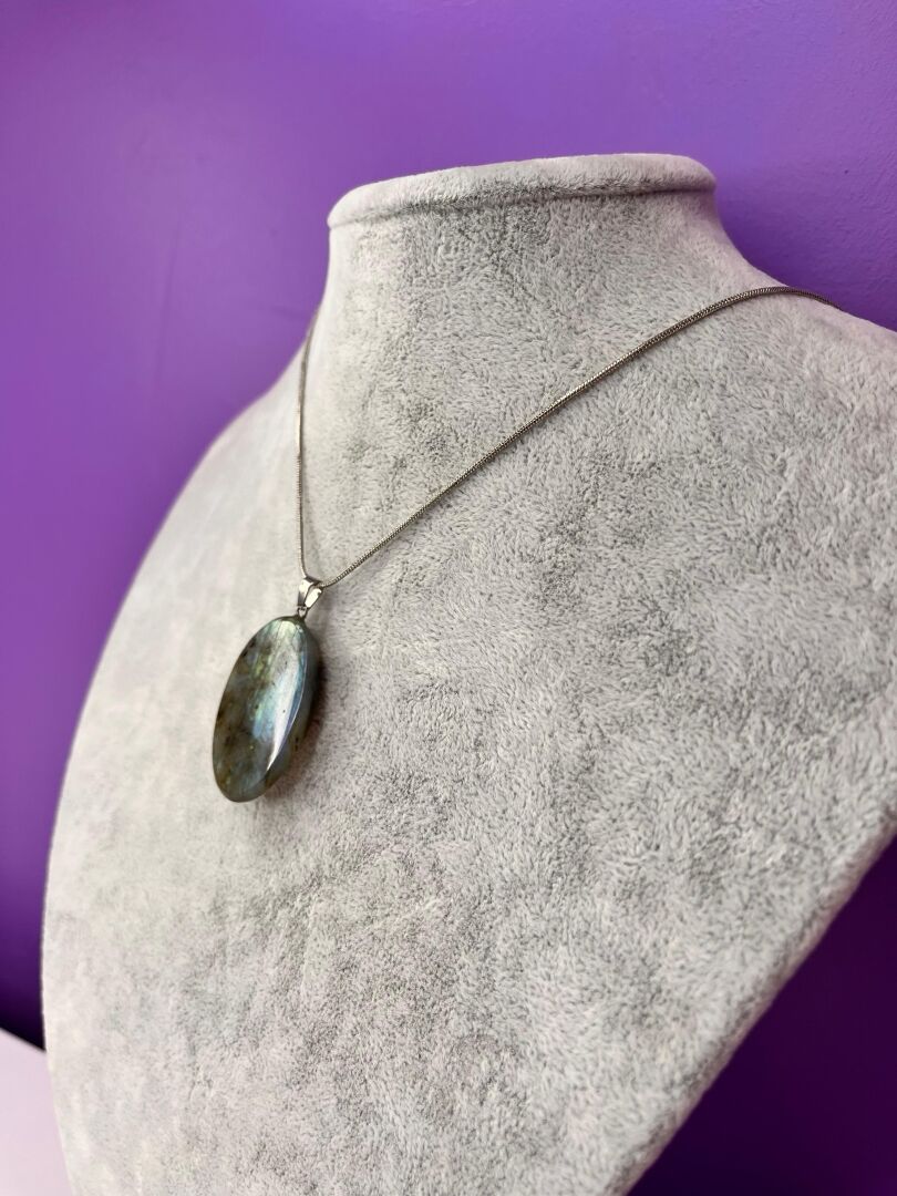 Labradorit Taşı Büyük Boy Kolye - Elips Kesim - 