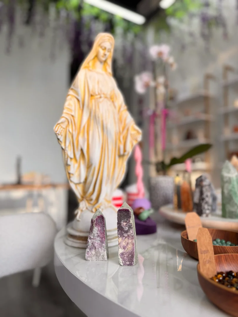 Mor Lepidolit Dikit: Zihnin Başkomutanı ve Psikolojik Savunma Hattı - 3