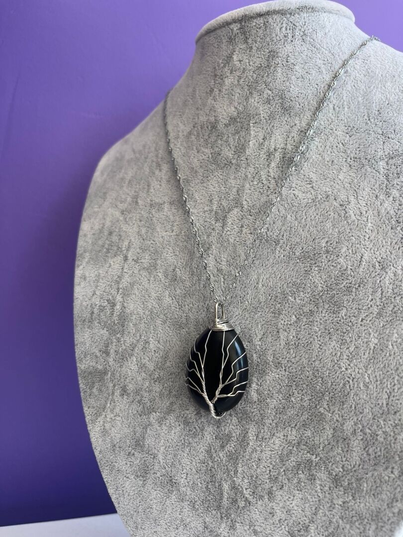 Yaşam Ağacı İşlemeli Obsidyen Kolye - 