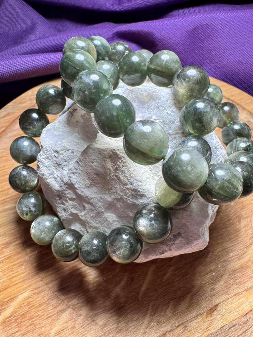 Yeşil Lepidolit Takıntılı Duyguların Panzehiri - 